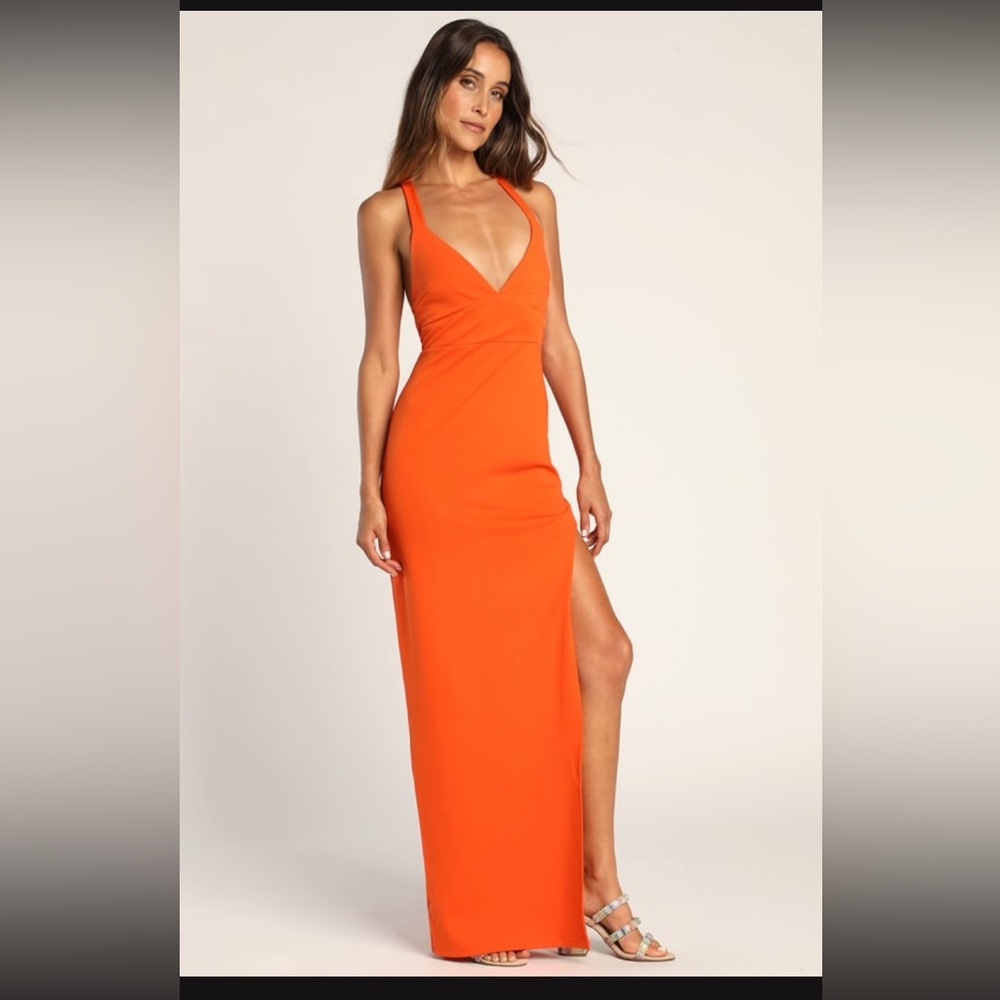 Never worn! Bought for a wedding and went with another dress.